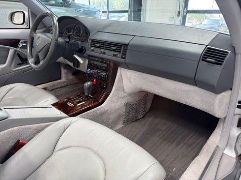 Used 2001 Mercedes-Benz SL 500 image 18