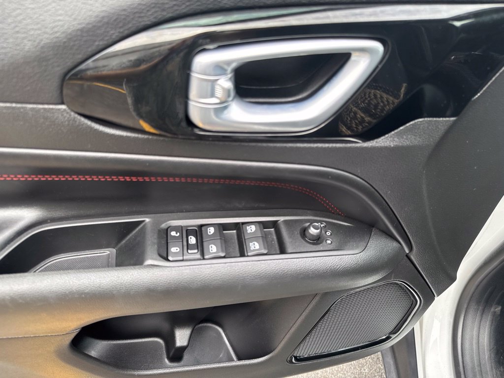 Used 2022 Jeep Compass Trailhawk AWD/4WD image 23