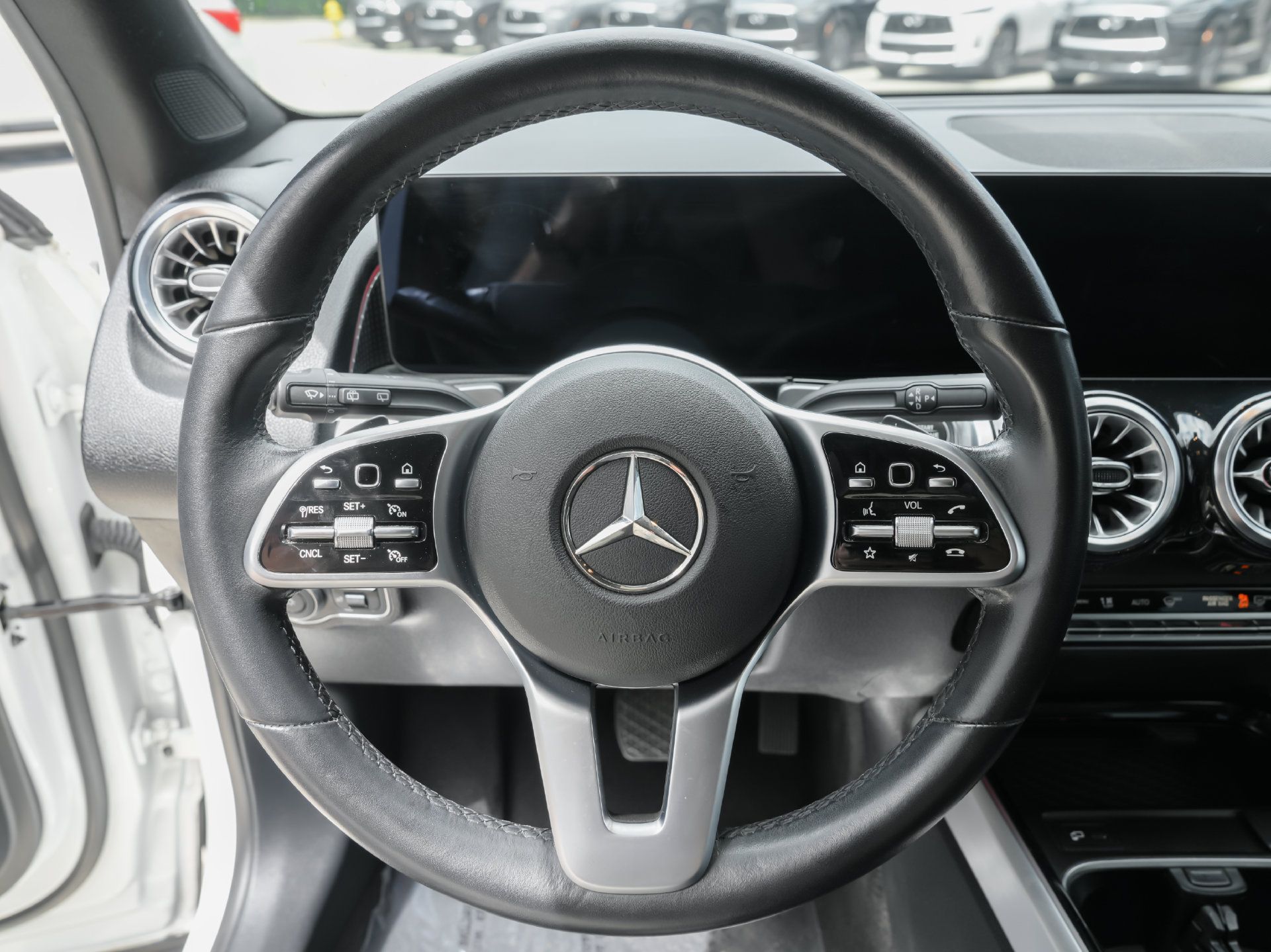 Used 2022 Mercedes-Benz GLB 250 image 9