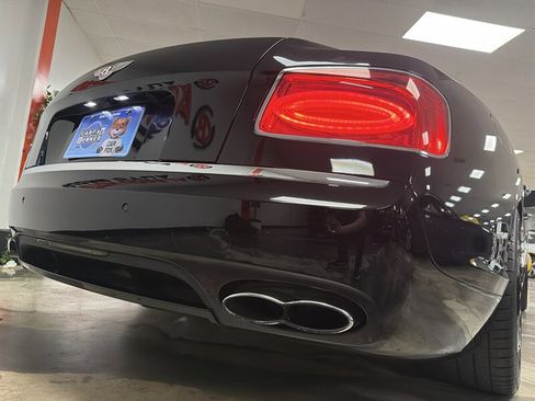 Used 2015 Bentley Flying Spur V8 image 48