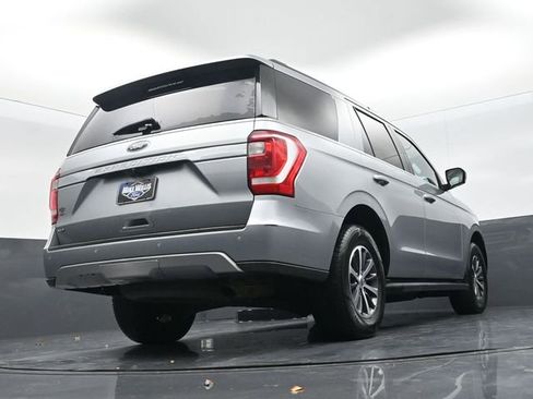 Used 2020 Ford Expedition XLT image 23