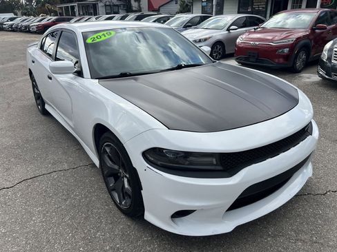Used 2019 Dodge Charger GT image 3