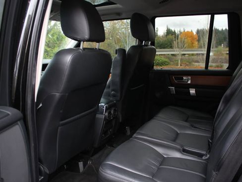 Used 2011 Land Rover LR4 HSE LUX image 45
