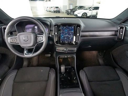 Used 2024 Volvo XC40 Recharge Plus w/ Protection Package Premier AWD/4WD image 6