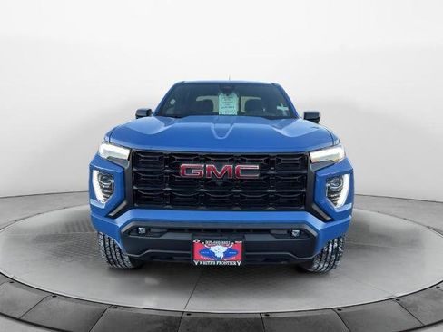 New 2025 GMC Canyon Elevation w/ Convenience Package image 2