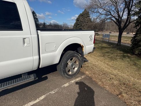 Used 2015 Ford F350 Lariat w/ Chrome Package image 8