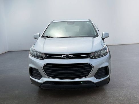 Used 2020 Chevrolet Trax LS w/ Tint and Cruise Package FWD image 8