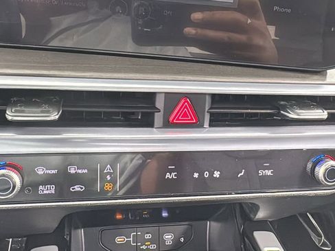 New 2025 Kia Sorento SX image 27