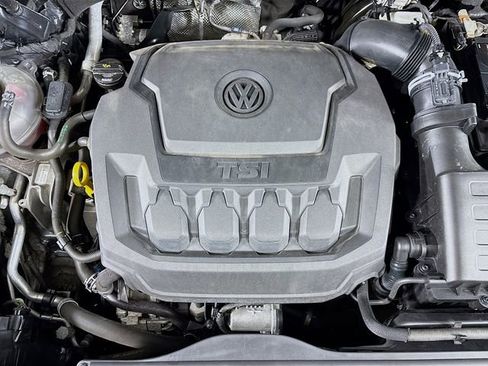 Used 2020 Volkswagen Tiguan SEL image 30
