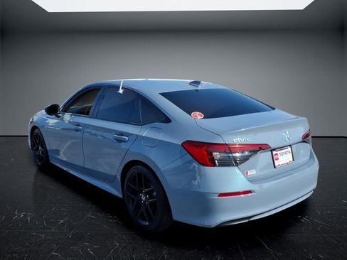 Used 2024 Honda Civic Sport image 6