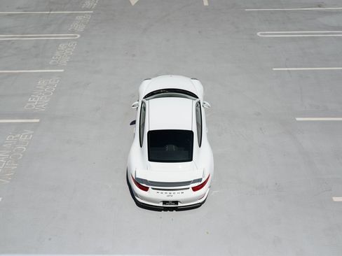 Used 2015 Porsche 911 GT3 RWD image 48