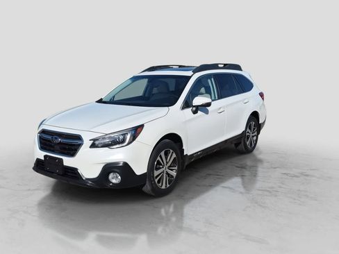 Used 2019 Subaru Outback 2.5i Limited AWD/4WD image 4