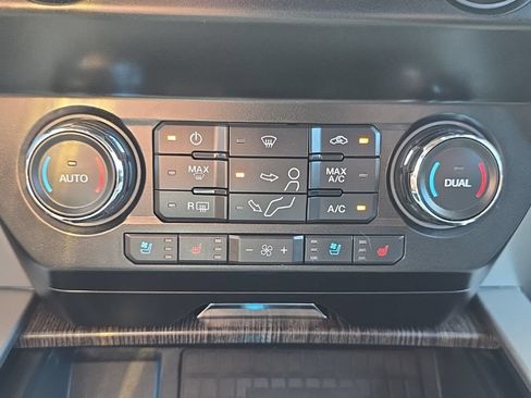 Used 2020 Ford F350 Lariat w/ Lariat Ultimate Package AWD/4WD image 50