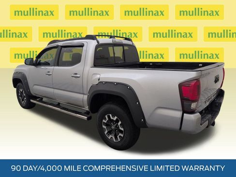 Used 2019 Toyota Tacoma SR w/ SR Convenience Package RWD image 9