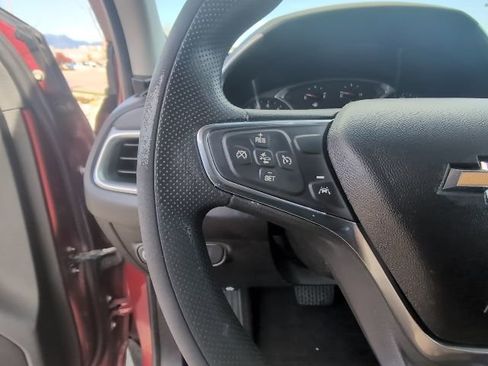 Used 2021 Chevrolet Equinox LT image 14