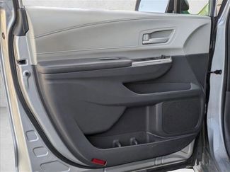 Used 2023 Toyota Sienna LE video 2