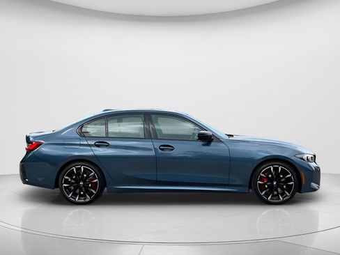 New 2026 BMW 330i Sedan w/ M Sport Package RWD image 4