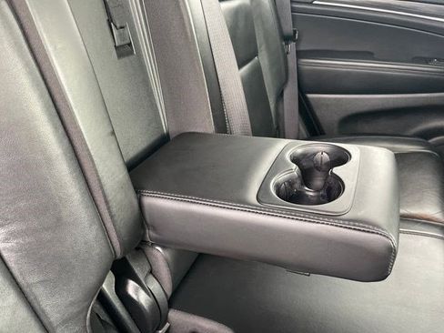 Used 2020 Jeep Grand Cherokee Limited AWD/4WD image 23