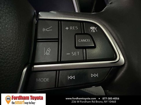 Used 2022 Toyota Highlander XLE image 31