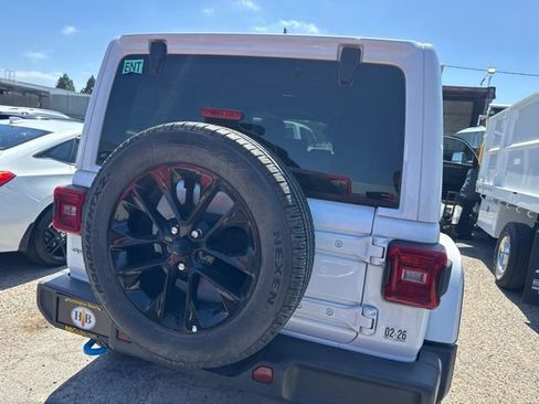 Used 2024 Jeep Wrangler Unlimited Sahara AWD/4WD image 6