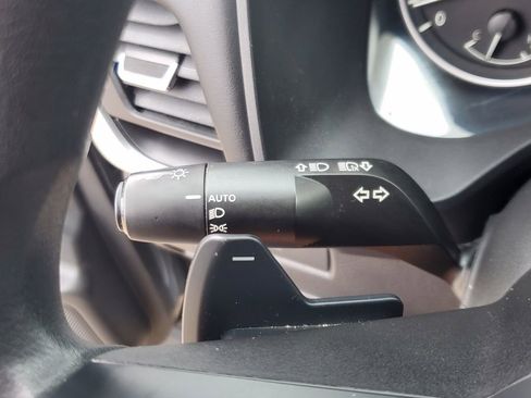 Used 2023 Nissan Rogue S FWD image 25