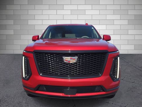 Certified 2025 Cadillac Escalade Sport Platinum w/ LPO, Floor Liner Package image 8