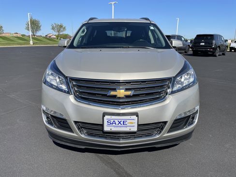 Used 2016 Chevrolet Traverse LT w/ Style and Technology Package AWD/4WD image 8
