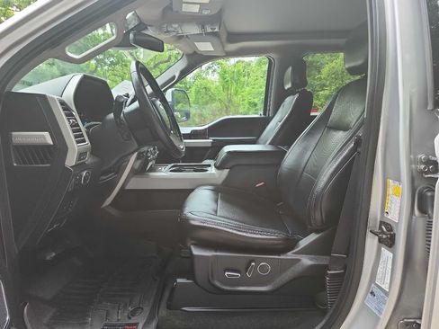 Used 2017 Ford F250 Lariat w/ Lariat Ultimate Package AWD/4WD image 20