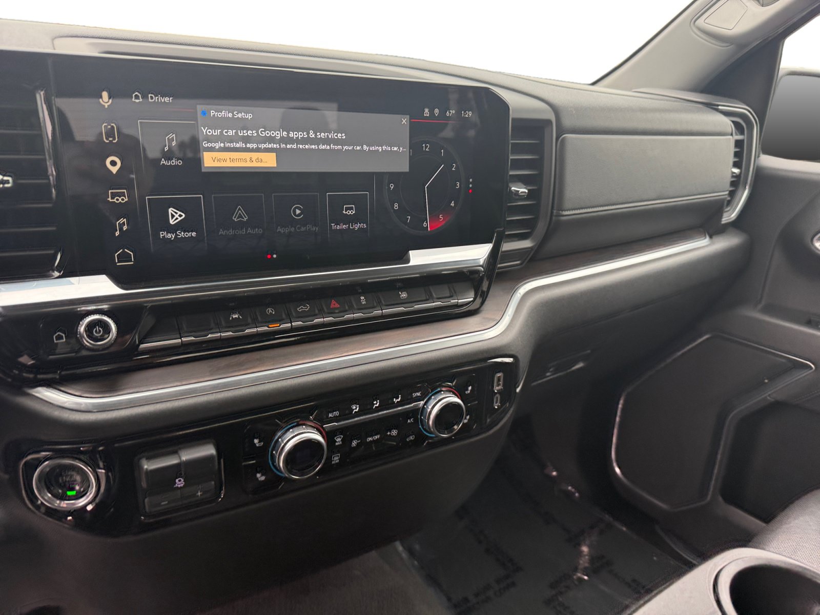 Used 2025 GMC Sierra 1500 SLT AWD/4WD image 12