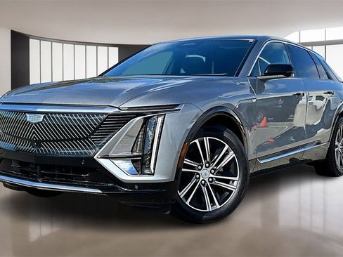 New 2025 Cadillac Lyriq Luxury image 1