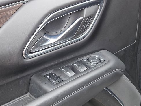 Used 2023 Chevrolet Tahoe LT w/ Luxury Package image 13