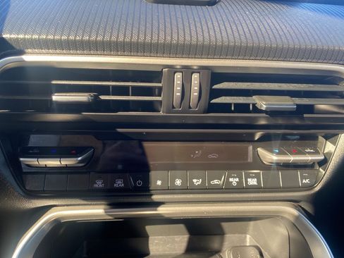 Used 2025 MAZDA CX-90 3.3 Turbo w/ Select Package image 23