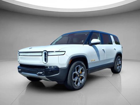 Used 2024 Rivian R1S Adventure AWD/4WD image 1