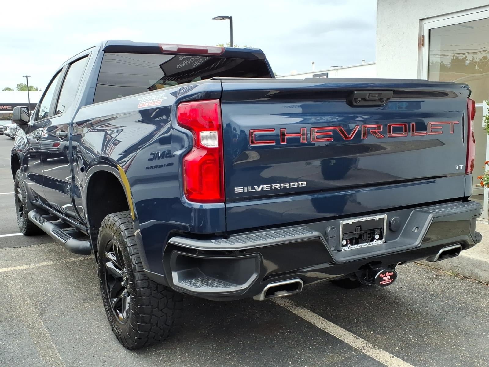 Used 2023 Chevrolet Silverado 1500 LT Trail Boss w/ Protection Package AWD/4WD image 6