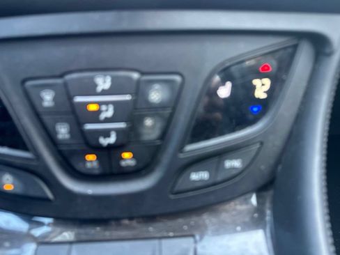 Used 2019 Buick Envision Essence AWD/4WD image 21