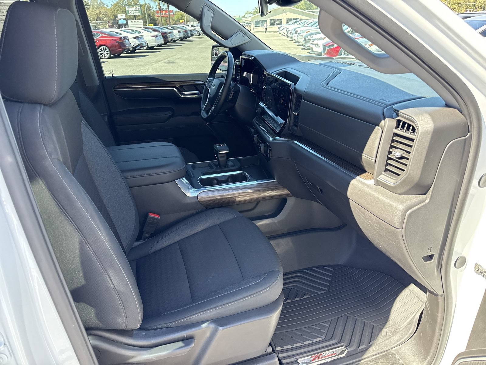 Used 2024 Chevrolet Silverado 1500 LT Trail Boss w/ Protection Package AWD/4WD image 29