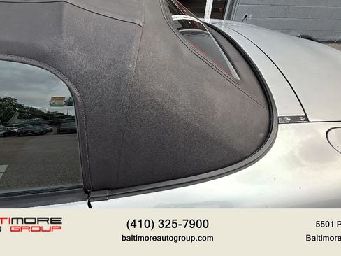Used 2004 MAZDA MX-5 Miata w/ Cloth Azure Blue Pkg RWD image 9