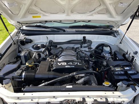 Used 2002 Toyota Sequoia Limited image 31