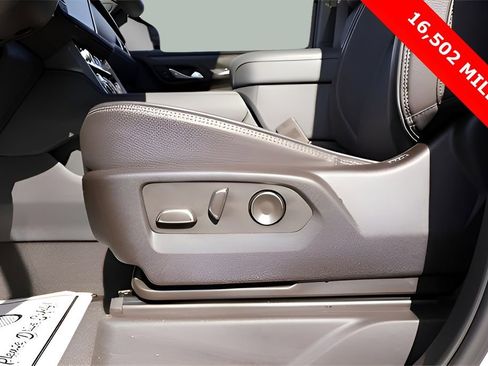 Used 2024 GMC Yukon Denali image 22