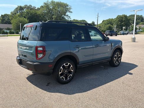 Used 2023 Ford Bronco Sport Outer Banks w/ Tech Package AWD/4WD image 2