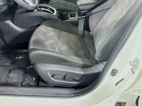 Used 2016 Nissan Rogue SV AWD/4WD image 22