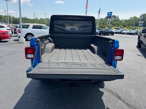 Used 2021 Jeep Gladiator Sport AWD/4WD image 10