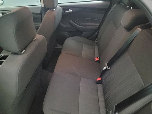 Used 2017 Ford Focus SE w/ Interior Protection Package image 18