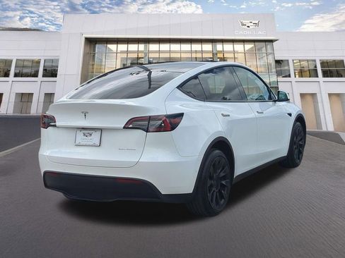 Used 2022 Tesla Model Y Long Range AWD/4WD image 5
