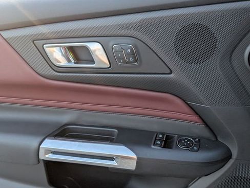 Used 2025 Ford Mustang GT Premium image 22