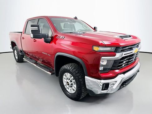 Used 2024 Chevrolet Silverado 2500 LT w/ All Star Edition AWD/4WD image 3