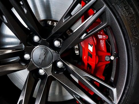 Used 2018 Chevrolet Camaro ZL1 image 43