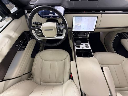 Used 2023 Land Rover Range Rover Long Wheelbase SE image 23
