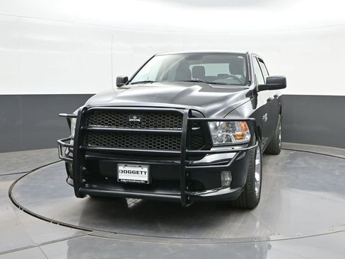 Used 2017 RAM 1500 Express RWD image 19