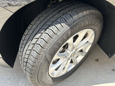 Used 2018 Chevrolet Equinox LT FWD image 10